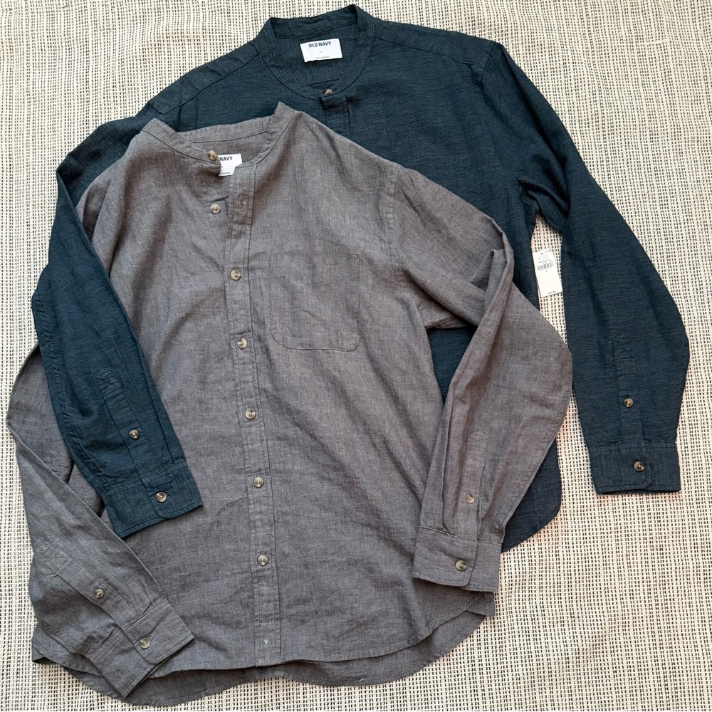 Old Navy Gray and Blue Casual Button Down Shirts